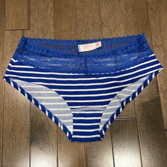 Victoria’s Secret PINK Panties - Picture 3 of 3